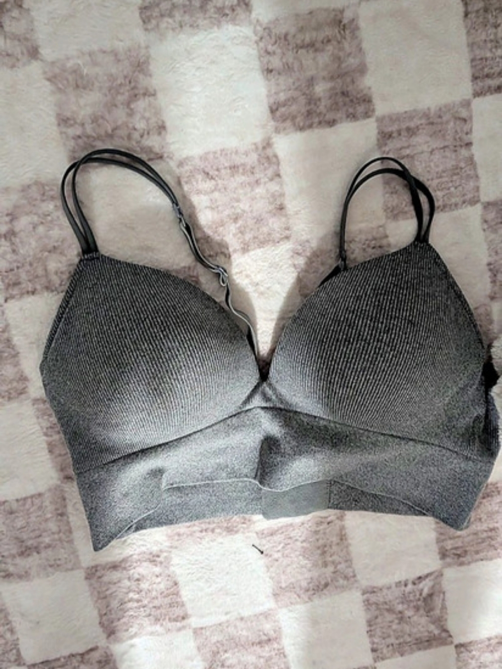 NO BOUNDARIES Seamless Ribbed Double Scoop Bra Gray Medium